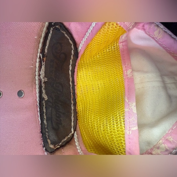 True Religion Cap - Picture 6 of 8